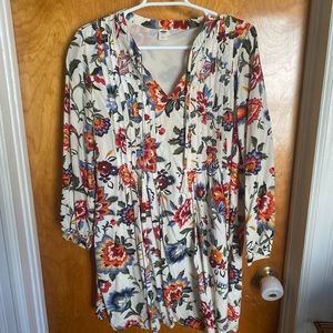 Floral and white Old Navy mini swing dress!